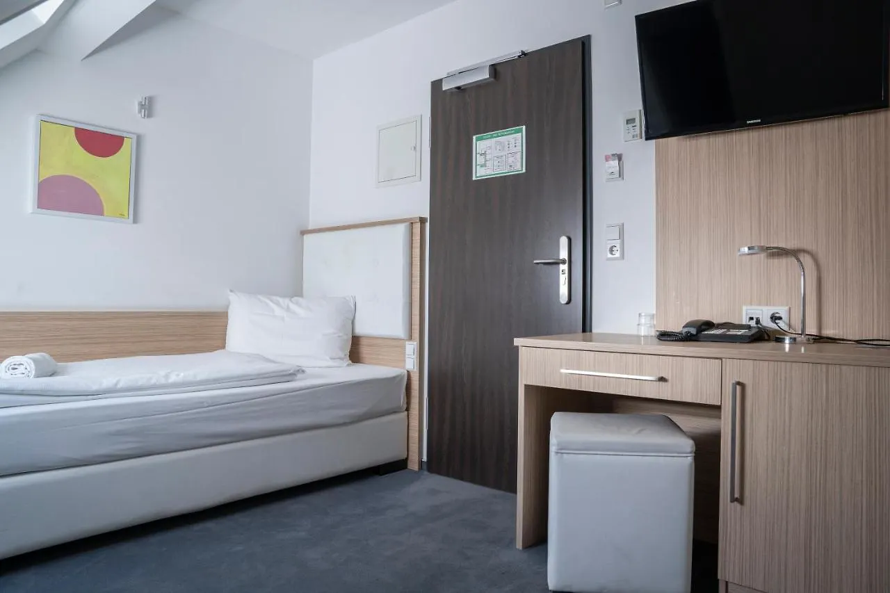 Alpha & Omega Hotel Stuttgart
